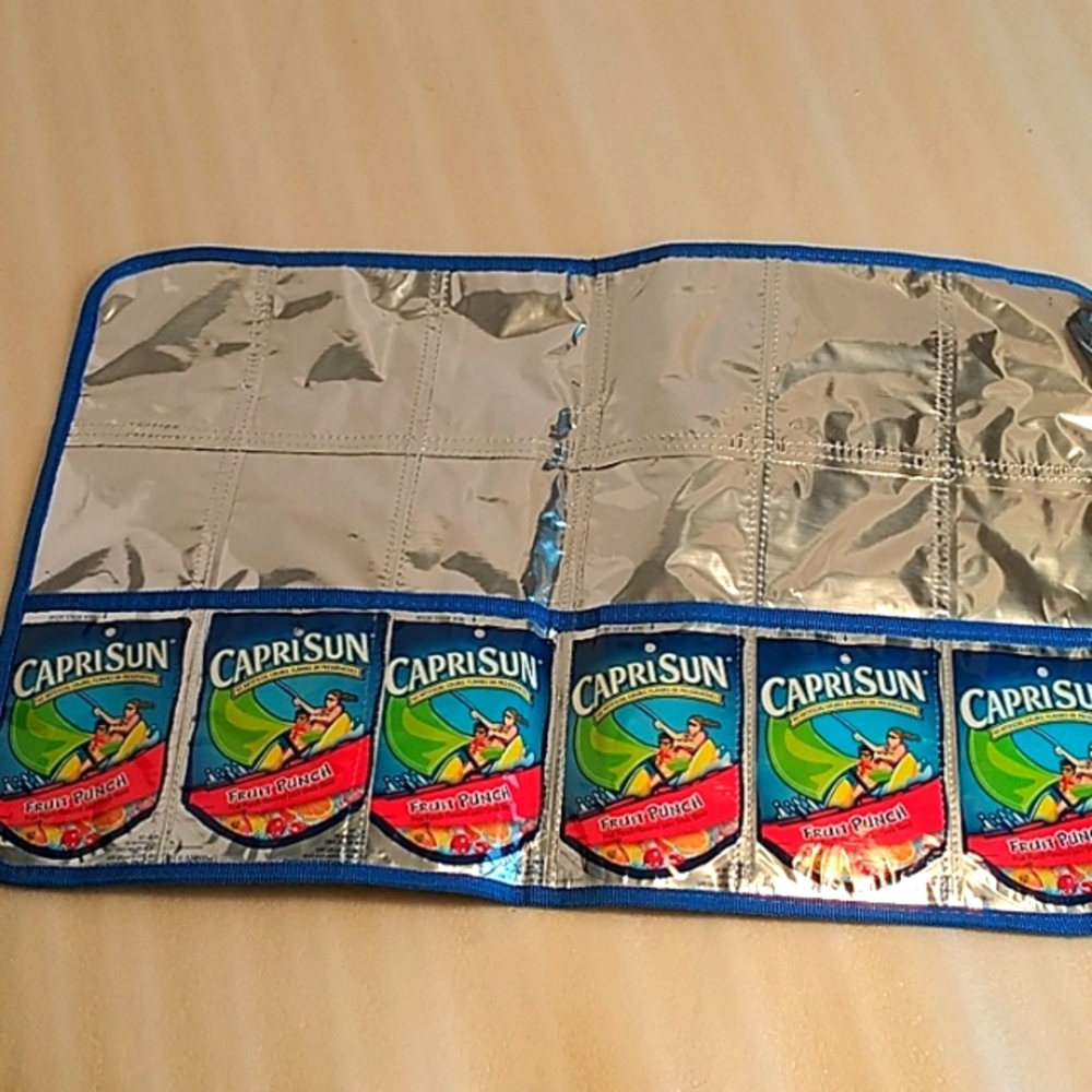 Caprisun folder - Picture 3 of 7